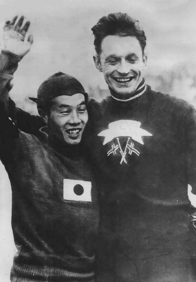 Bilde av skøyteløperne Kazuhiko Sugawara og Hjalmar Andersen.